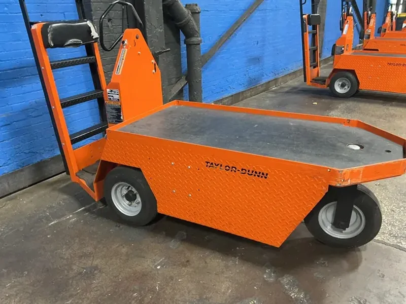 TAYLOR-DUNN 1000 lbs ELECTRIC STOCK CHASER CART  -  SC1-00