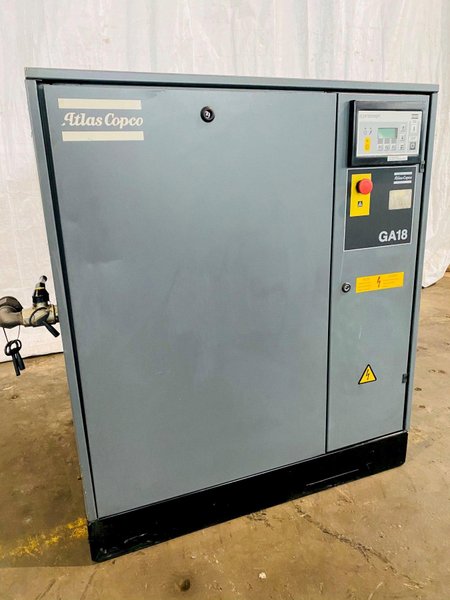 25 HP ATLAS-COPCO GA-18 ROTARY SCREW AIR COMPRESSOR. STOCK # 0633521