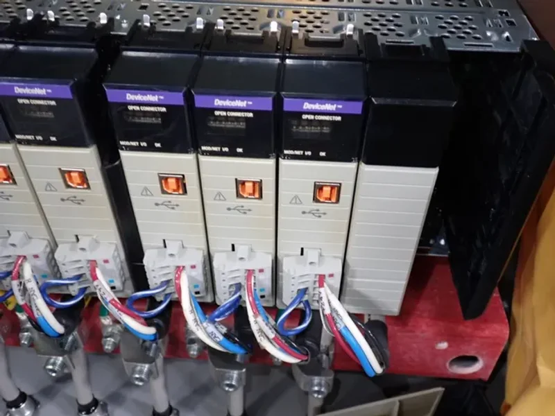 Allen Bradley Control Panel - 1000-10fhjlllllxxxxx