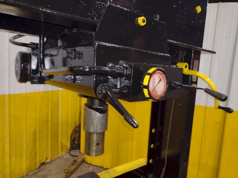 150 TON DAKE MODEL #5-150 H-FRAME HYDRAULIC PRESS: YOBRO #24689
