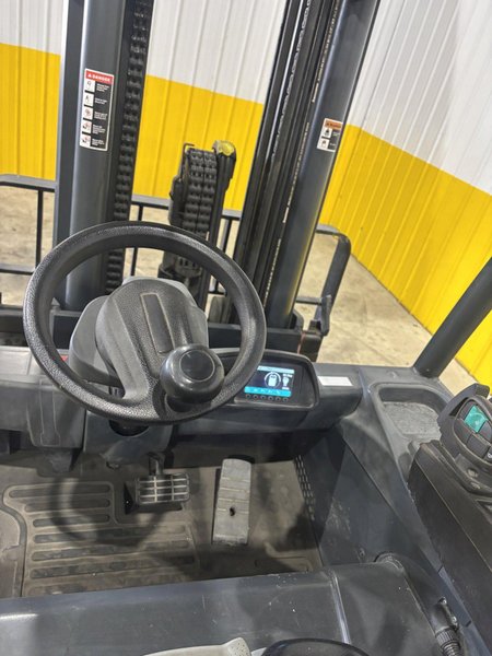 11,000 LBS CAT MODEL #2ET11000 ELECTRIC FORKLIFT, NEW 2020: STOCK #22688