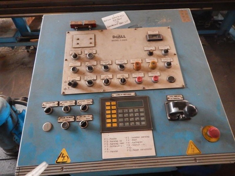 Doall - 1000 x 660 mm CNC