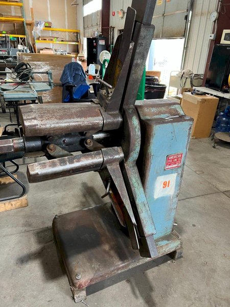 1,000 LB X AMERICAN MODEL #60 PULL OFF UNCOILER COIL REEL: STOCK #19405