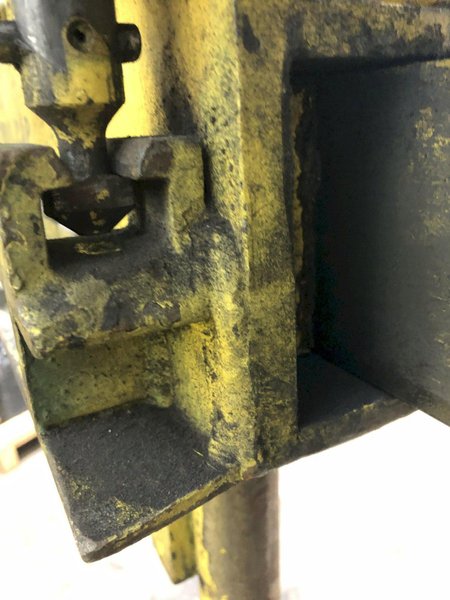 2,000 LB 1 TON MAN SAVER SINGLE RIM VERTICAL COIL LIFTING TONG SCISSOR TYPE COIL LIFT: STOCK #15819