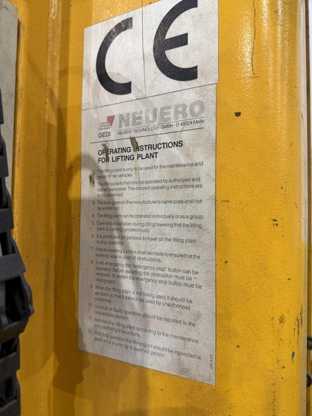 (4) 15 TON (120,000 LBS TOTAL) NEUERO / RAILQUIP MODEL #3275 HEAVY DUTY MOBILE JACK LIFTS: YOBRO #23869