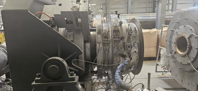 Battenfeld Helix II 630 VFI+FDC Pipe Extrusion Line, 2020 – solEx NG-90 Single Screw Extruder, Feeders, Vac Tanks, CoolTanks