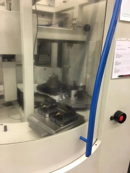 2007 AGIE MIKRON UCP 600 VARIO 5-AXIS | Machining Centers, Horizontal