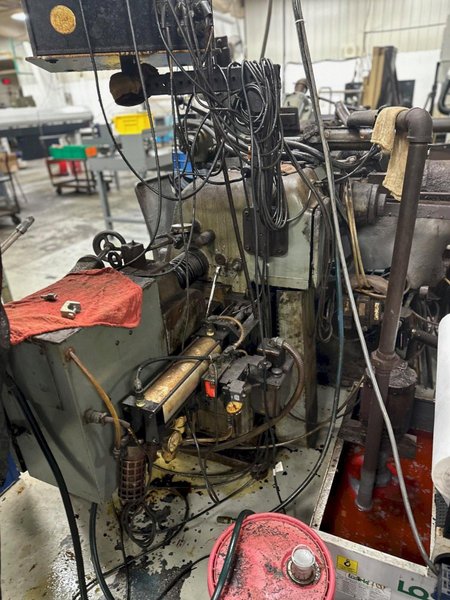 Cincinnati Model 2 OM Centerless Grinder