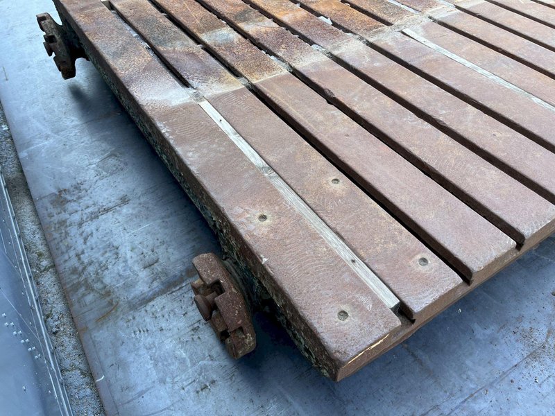 96&quot; X 72&quot; X 18&quot; T-SLOTTED PORTABLE STEEL FLOOR LAYOUT PLATE: STOCK #16815