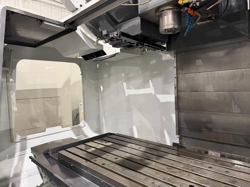 Haas VF-5/40 CNC Vertical Machining Center – 10,000 RPM, 4th Axis Ready Mill