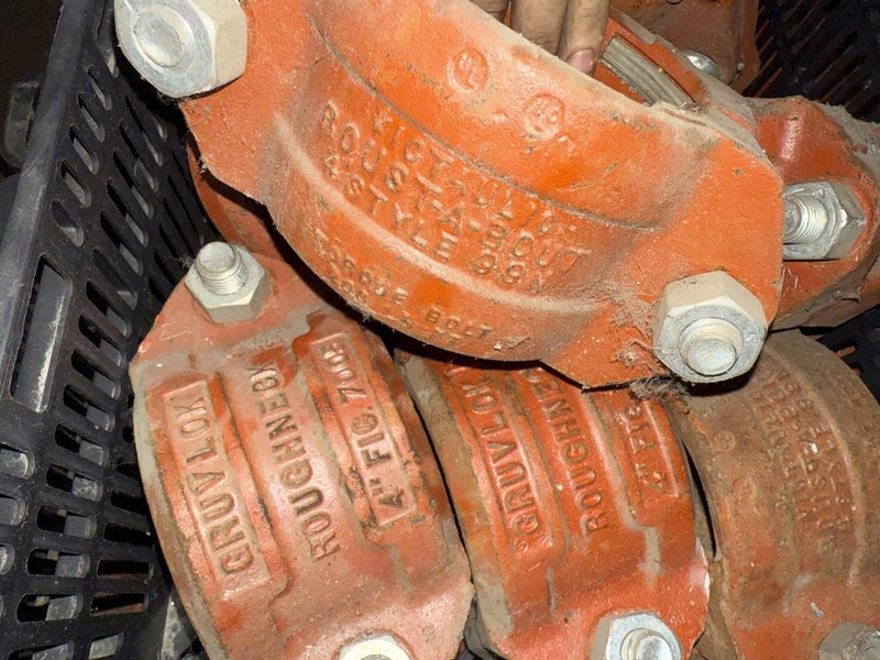 4&quot; TO 10&quot; VICTAULIC &amp; RIGIDLOK PIPE COUPLINGS: YOBRO #24414