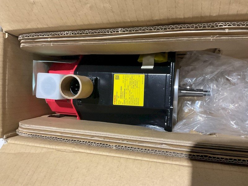 FANUC SERVO MOTOR A06B-0313-B006 NEW IN OPEN BOX