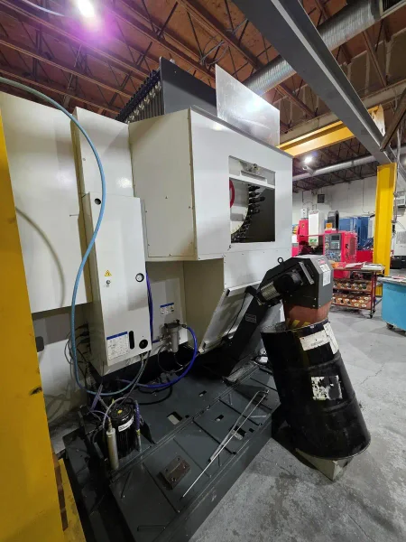 2022 Haas UMC-1000 5-Axis Universal Machining Center w/ 10 Pallet Pool