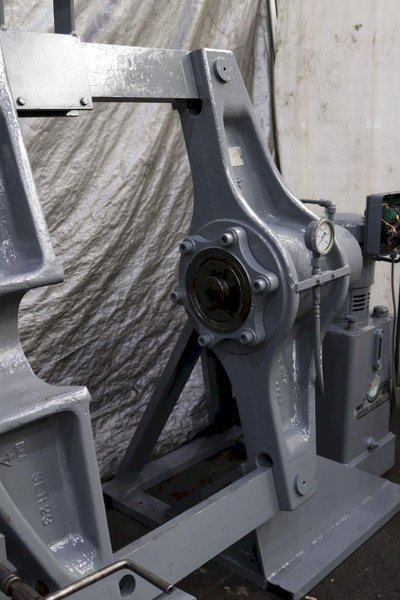 200 TON RODGERS MODEL #1F200-4820X HYDRAULIC WHEEL PRESS: STOCK #71119