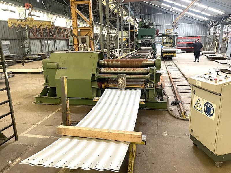 Pinchart Deny punching press + Lisse CBC 1250 x 8 mm