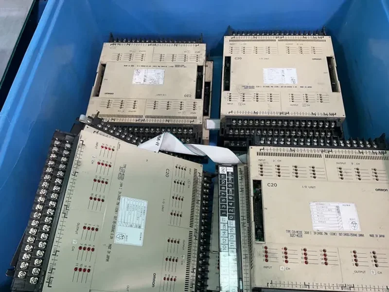 OMRON LOGIC CONTROLLER UNIT   -  C20-MC22EA