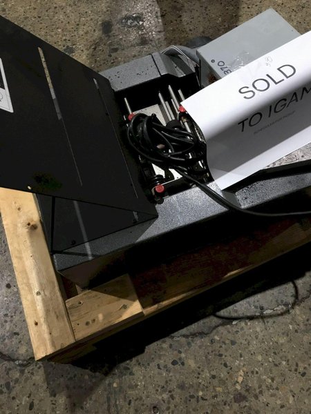 ADVENT 200 LABEL APPLICATOR USED WITH NO STAND