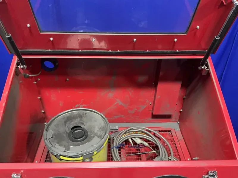 34”x21”x14” Chamber Abrasive Blast Cabinet