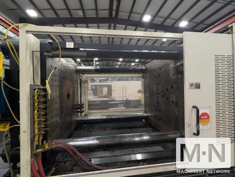 720 TON 168 OZ NISSEI MODEL FVX660III-400L HYBRID INJECTION MOLDING MACHINE MFG 2017