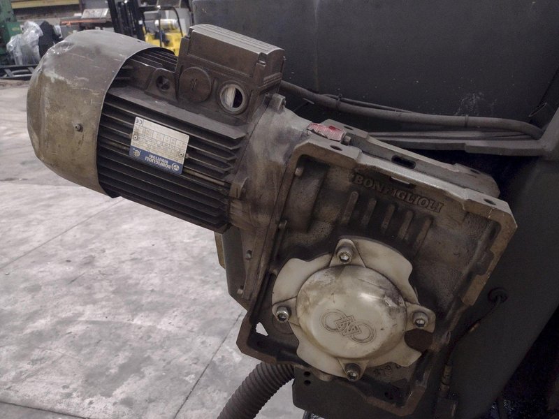 16" X 18" HYD-MECH MODEL S-23 SERIES II SWIVEL MITRE HORIZONTAL BAND SAW: STOCK #23532