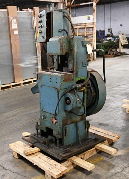 25 Ton x 2-1/4″ YODER P25 Cut-Off Press