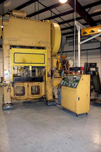 250 TON VERSON MODEL #HS2-250-54-30T SSDC PRESS: STOCK #64792