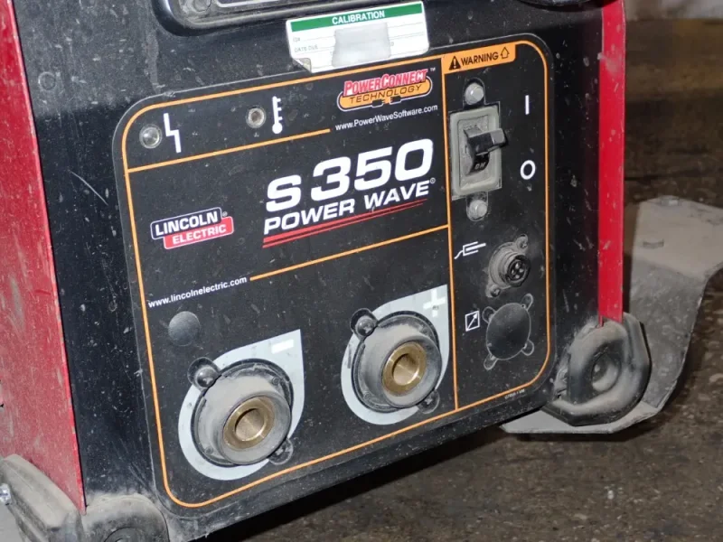 LINCOLN 350 AMP WELDER  -  POWER WAVE S350