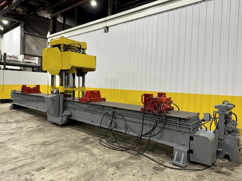 400 TON X 30' DRILCO TRAVELING HEAD HYDRAULIC STRAIGHTENING PRESS: STOCK #24953