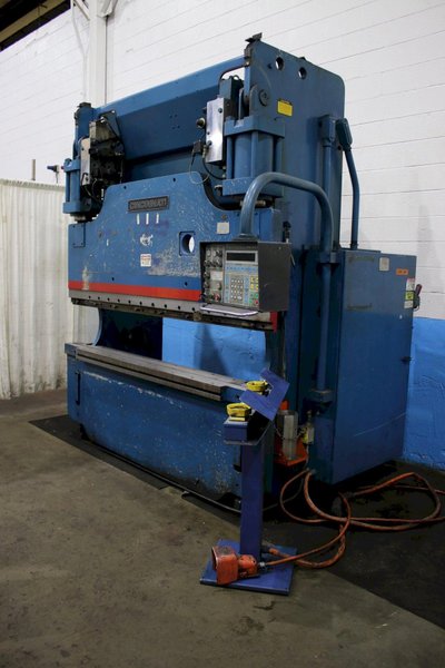 135 TON X 8' CINCINNATI MDL 135FMII HYDRAULIC PRESS BRAKE: STOCK #75067