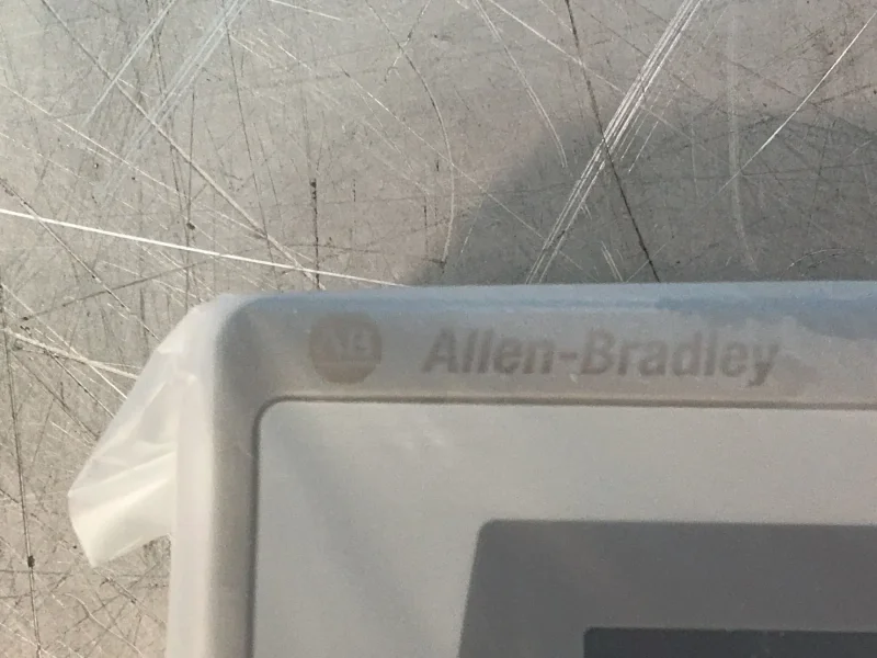 ALLEN-BRADLEY PANELVIEW PLUS 7 OPERATOR PANEL  -  2711P-T7C21D8S