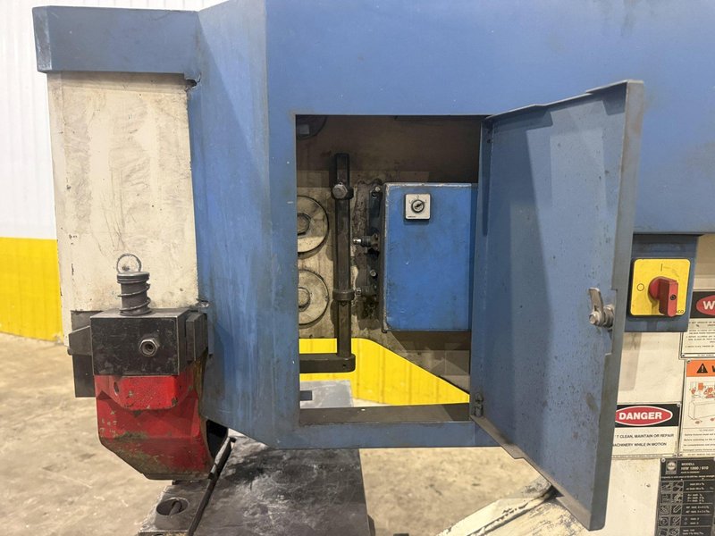110 TON MUBEA MODEL #HIW 1000/610 HYDRAULIC IRONWORKER: YOBRO #25673