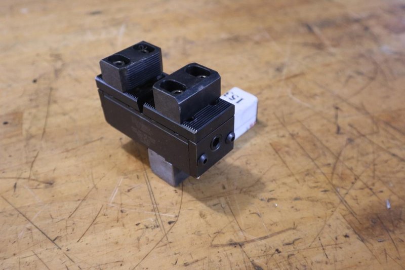 Royal Heavy Duty Bar Puller- Auction Item