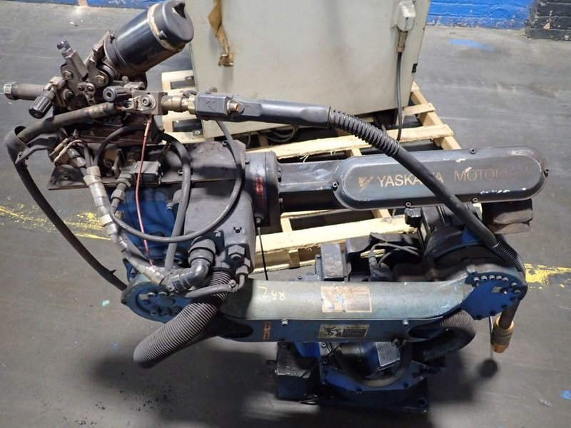 MOTOMAN / YASKAWA ELECTRIC 2.0KVA ROBOT  -  MH6