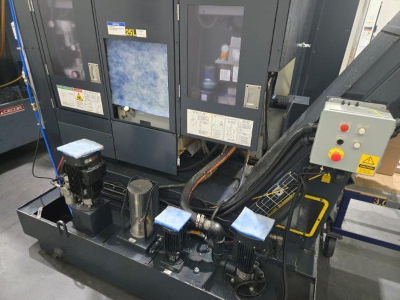 Used 2011 Makino a51nx CNC Horizontal Machining Center For Sale