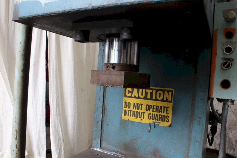 NEFF HYDRAULIC C FRAME PRESS: STOCK #75427