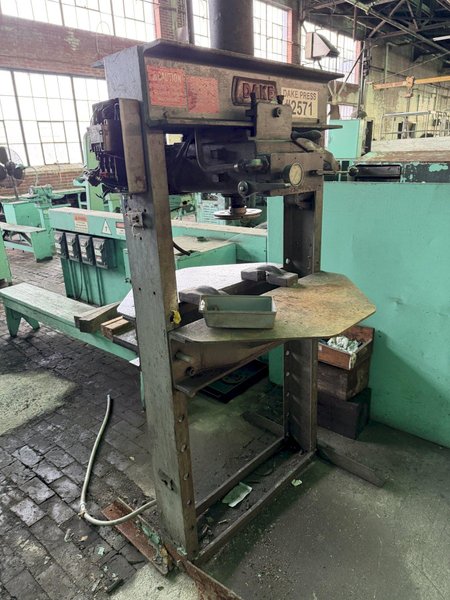 50 TON DAKE 5-50 HYDRAULIC POWERED H-FRAME PRESS. STOCK # 0874226