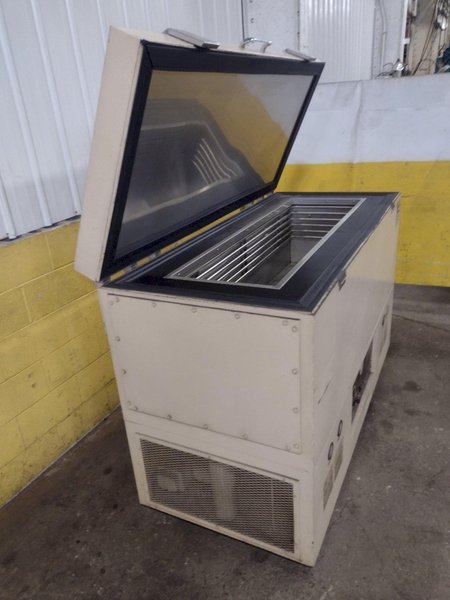 -120 DEGREE BLUE-M MODEL #B3005-Q ENVIRONMENTAL CHAMBER: STOCK 17356