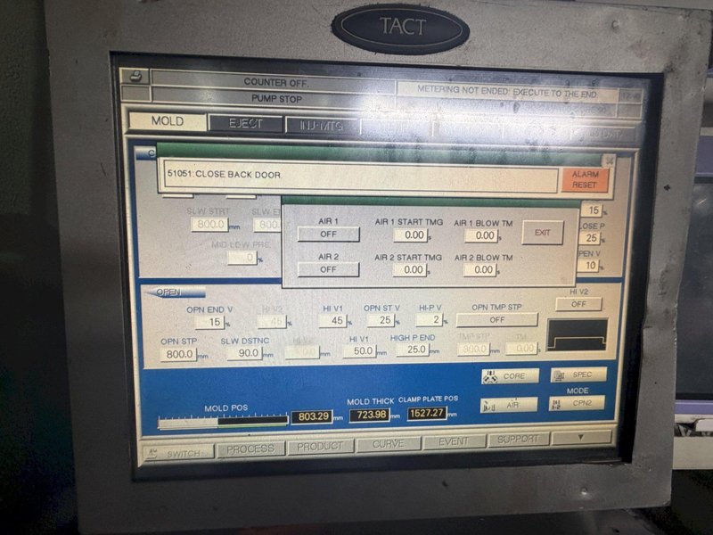 Nissei Used FV660-310L Injection Molding Machine, 720 Ton, 132 oz.,  yr. 2005