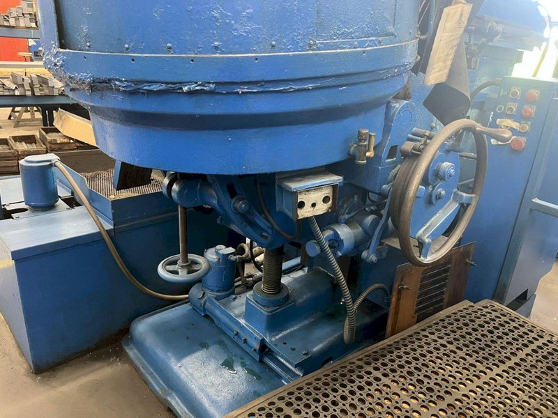 30” ARTER B-30 HORIZONTAL SPINDLE ROTARY SURFACE GRINDER. STOCK # 0788324.