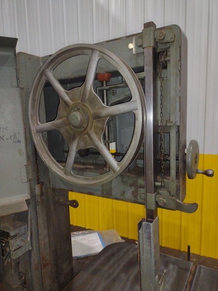 18" GROB MODEL #NS18 VERTICAL BAND SAW: STOCK #19796