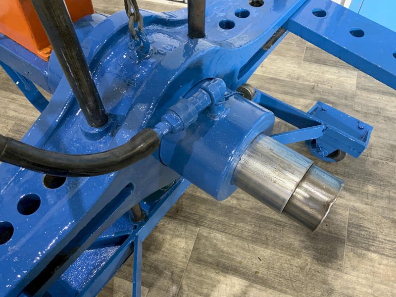 100 TON POWER TEAM HORIZONTAL HYDRAULIC WHEEL PULLER: STOCK #81066