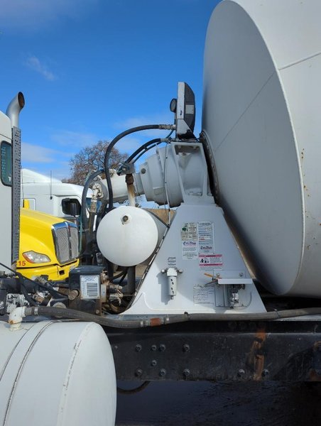 2016 Kenworth W900 1NKWXPEX2GJ474877