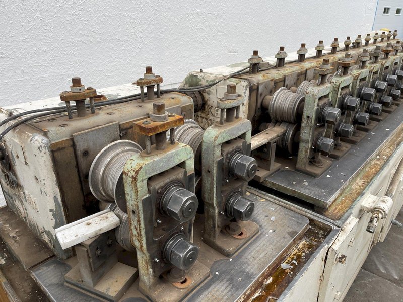 14 STAND X 1-1/2&quot; TISHKEN ROLLFORMER: STOCK #76619