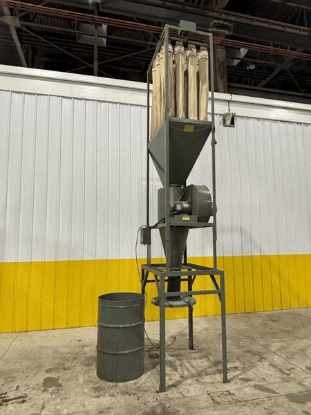 700 CFM AGET MODEL #DUSTKOP 20T31-D1 BAG HOUSE TYPE DUST COLLECTOR: STOCK #21037