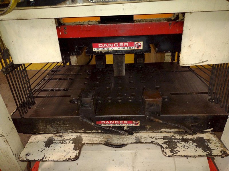 110 TON CINCINNATI MODEL #110 OBS HYDRAULIC C-FRAME PRESS, 10&quot; STROKE: STOCK 15962