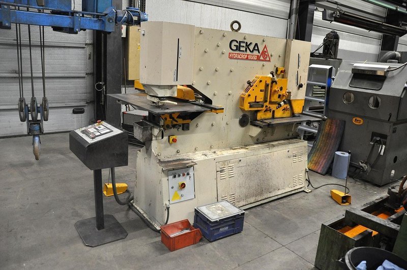 Geka Hydracrop SD 100 ton CNC