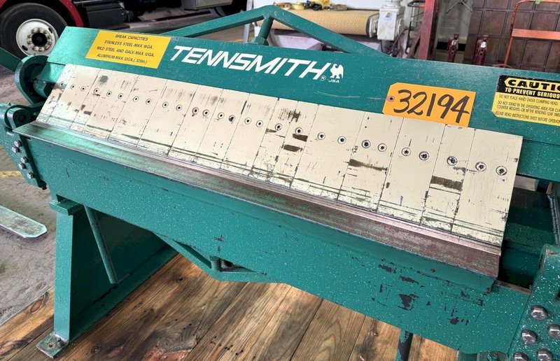 48" x 12 Ga. Tennsmith Box &amp; Pan Brake , Floor Model, Complete Set Of Fingers