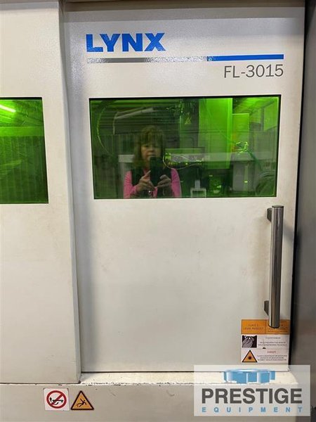 LVD-Strippit Lynx 3015 2 KW Fiber Laser