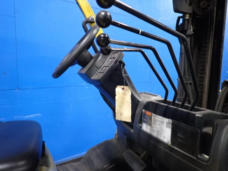 HYSTER 7950 LBS PROPANE FORKLIFT   -  H120FT