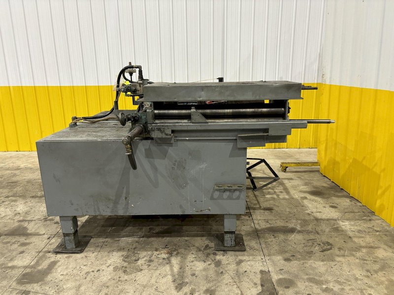 36&quot;W X 24&quot; PRESS EQUIPMENT AIR GRIP FEEDER W/ STRAIGHTENER &amp; ROLL 1998 : STOCK #21953